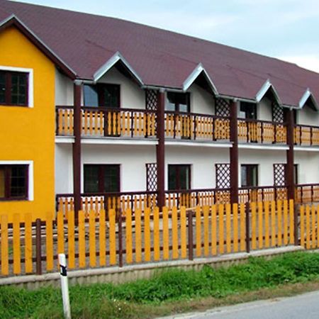 Motel Pod Stromisom Vlachovo Экстерьер фото